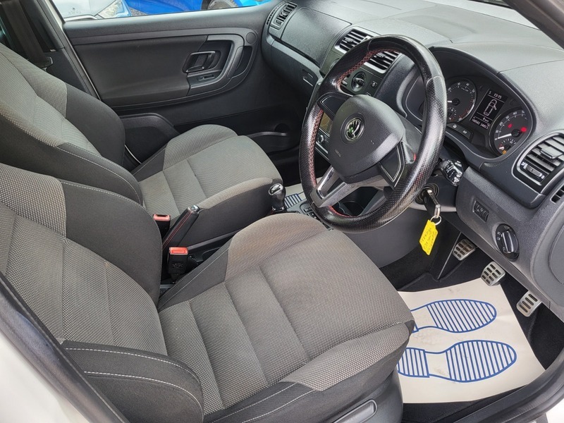 Skoda Fabia Black Edition White #2