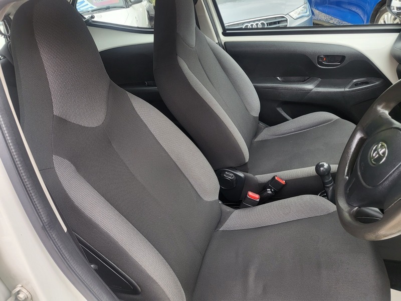 Toyota Aygo  Grey #14