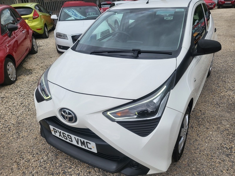Toyota Aygo Vvt-i X White #3
