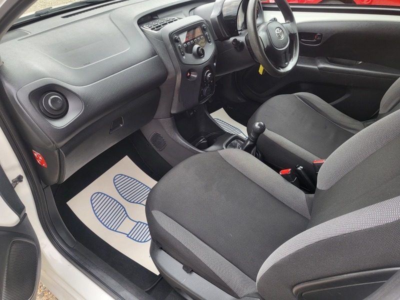 Toyota Aygo  Grey #20
