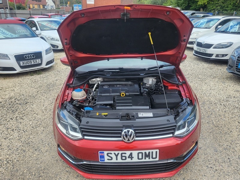 Volkswagen Polo 1.0 Bluemotion Red #25