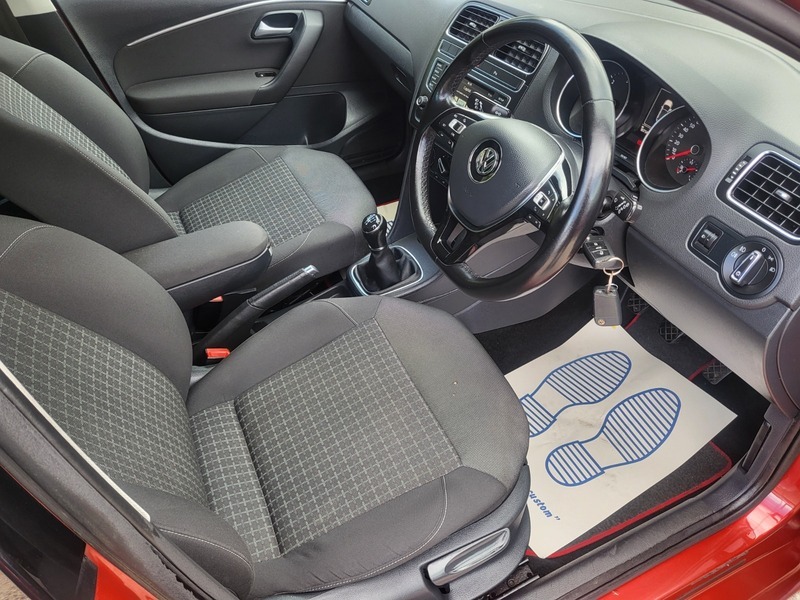 Volkswagen Polo Sel Tdi Red #2