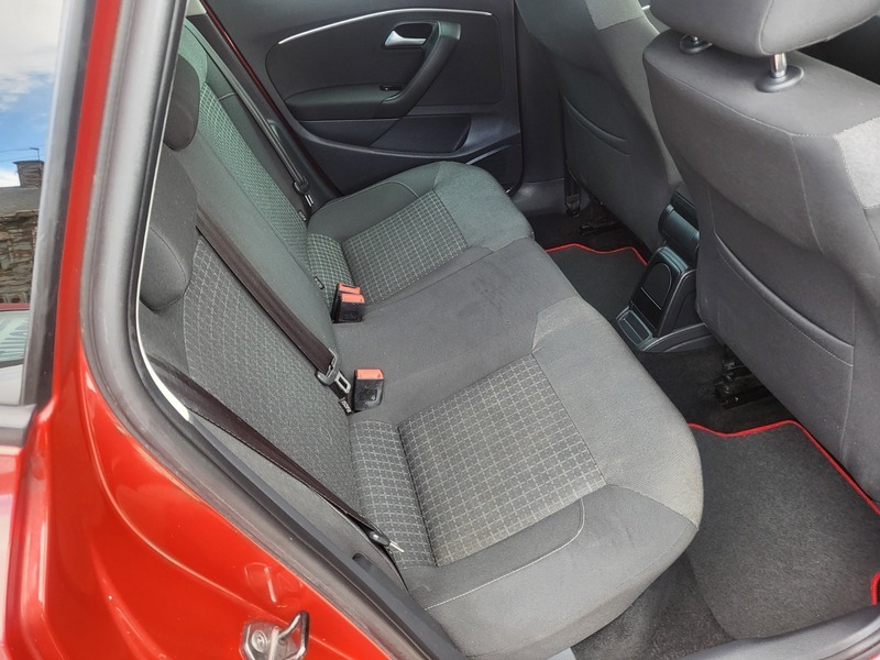 Volkswagen Polo 1.0 Bluemotion Red #16