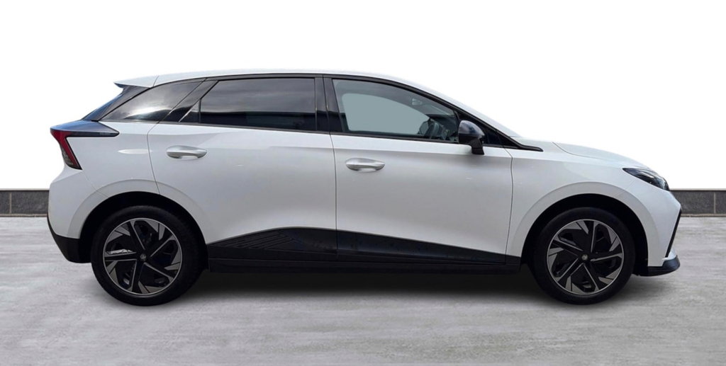 MG MG4 64Kwh Trophy Long Range Hatchback Aut  #2