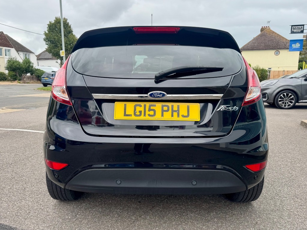 Ford Fiesta 1.6 Titanium Powershift Black #6