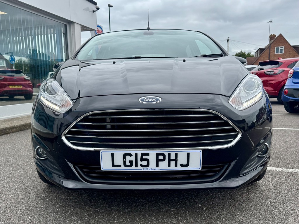 Ford Fiesta 1.6 Titanium Powershift Black #3