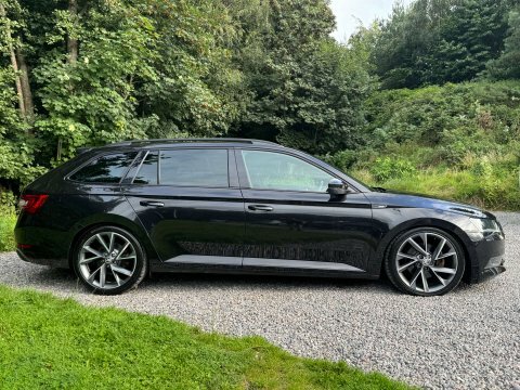 Skoda Superb 2.0 Superb Sportline Black #2