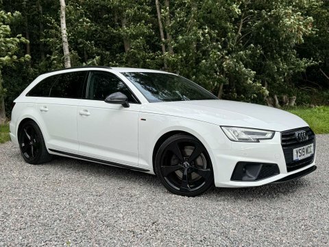 Audi A4 2.0 A4 Black White