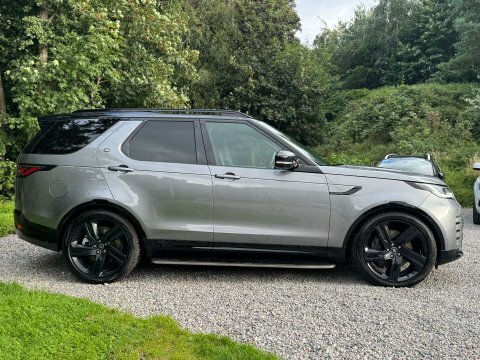 Land Rover Discovery 3 .0 Discovery Dynamic Grey #2
