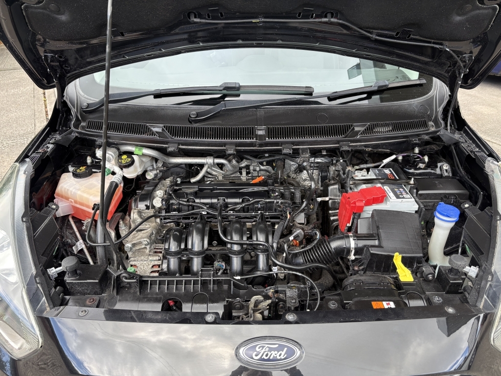Ford KA+ 1.2 Zetec Black #6