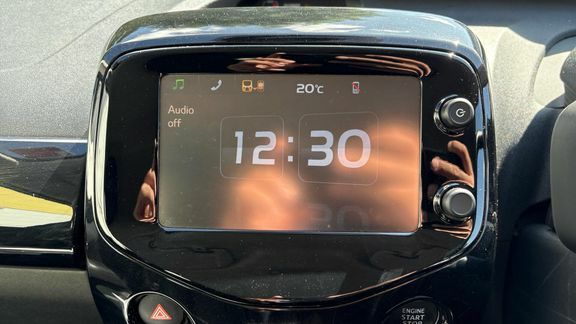 Toyota Aygo X X-pression Silver #9
