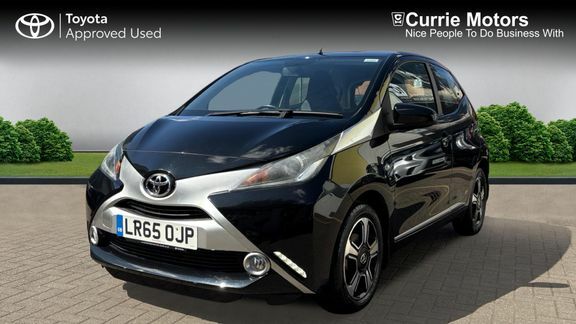 Toyota Aygo X X-pression Silver #3