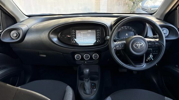 Toyota Aygo X Pure Automatic Black #5