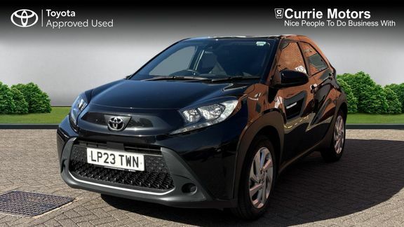 Toyota Aygo X Pure Automatic Black #3