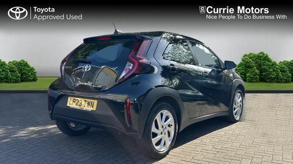 Toyota Aygo X Pure Automatic Black #2