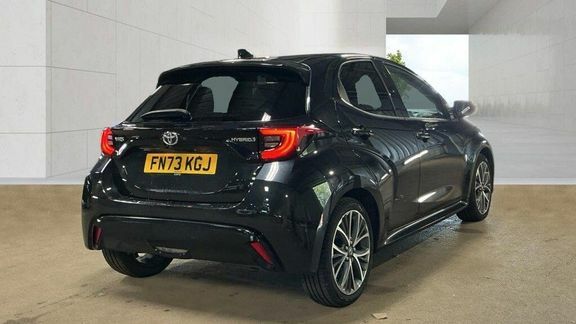 Toyota Yaris Excel Black #4