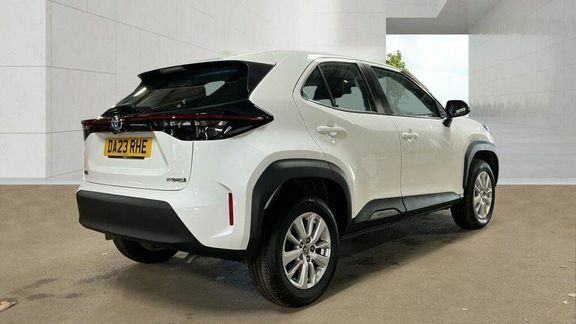Toyota Yaris Cross Icon Fwd White #6