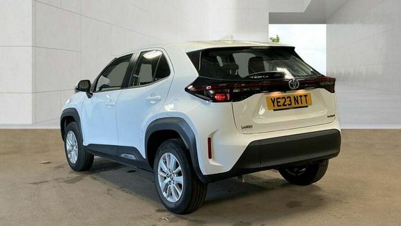 Toyota Yaris Cross Icon Fwd White #5