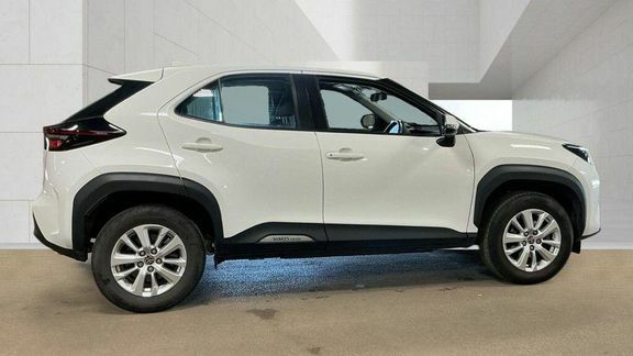 Toyota Yaris Cross Icon Fwd White #3