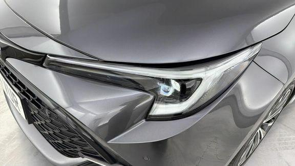 Toyota Corolla 1.8 Hybrid Excel Cvt White #20