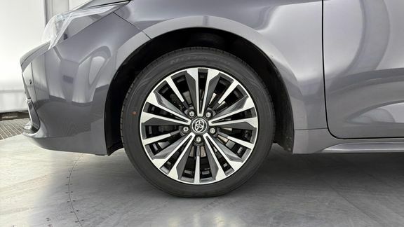 Toyota Corolla 1.8 Hybrid Excel Cvt White #25