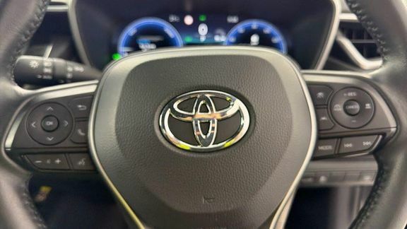 Toyota Corolla 1.8 Hybrid Excel Cvt White #37