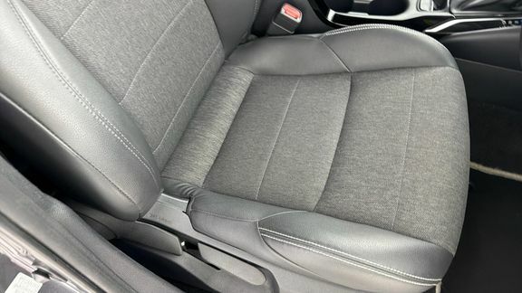 Toyota Corolla 1.8 Hybrid Excel Cvt White #17