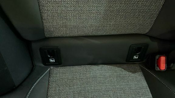 Toyota Corolla 2.0 Hybrid Excel #13