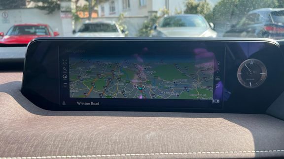 Lexus UX Ux 250H 4X2 Cvt Silver #10