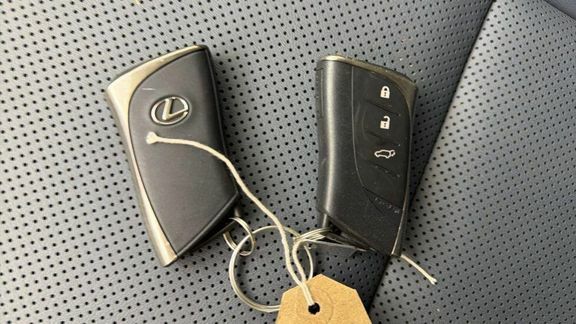 Lexus RZ 300E 71.4Kwh Premium Plus  #29