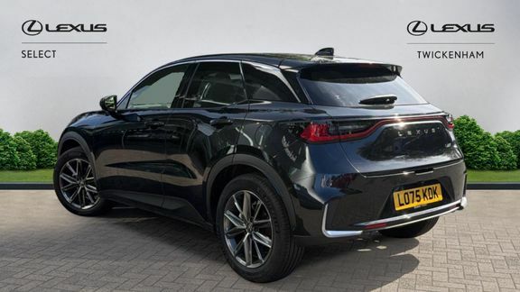 Lexus LBX Premium Plus Black #2