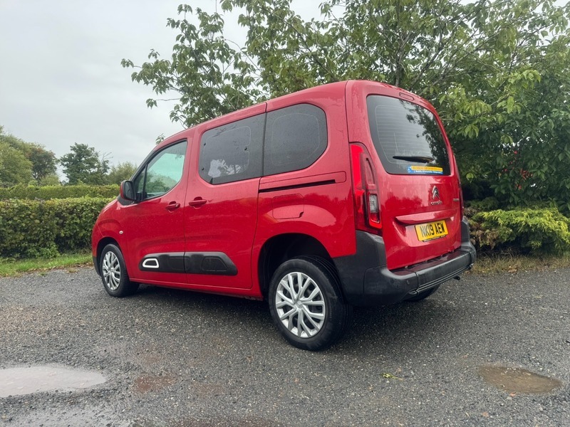 Citroen Berlingo 1.5 Bluehdi Feel M Red #4