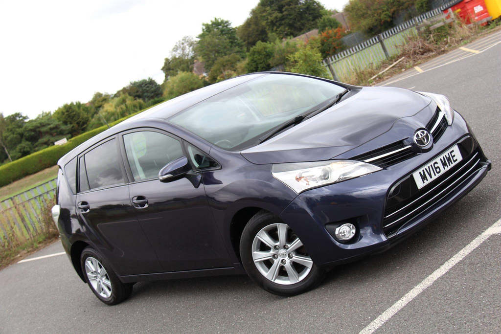 Toyota Verso 1.6 D-4d Excel Navpan Rf Silver #1