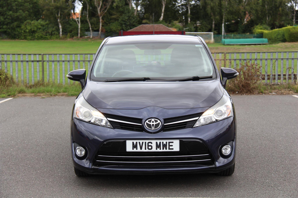 Toyota Verso 1.6 D-4d Excel Navpan Rf Silver #2