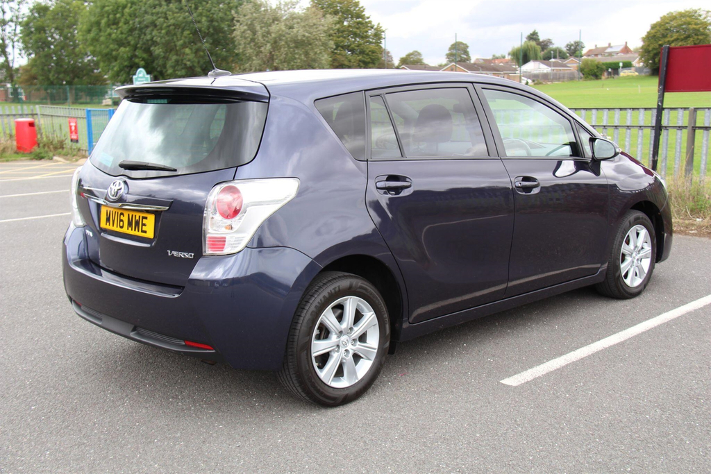 Toyota Verso 1.6 D-4d Excel Navpan Rf Silver #9