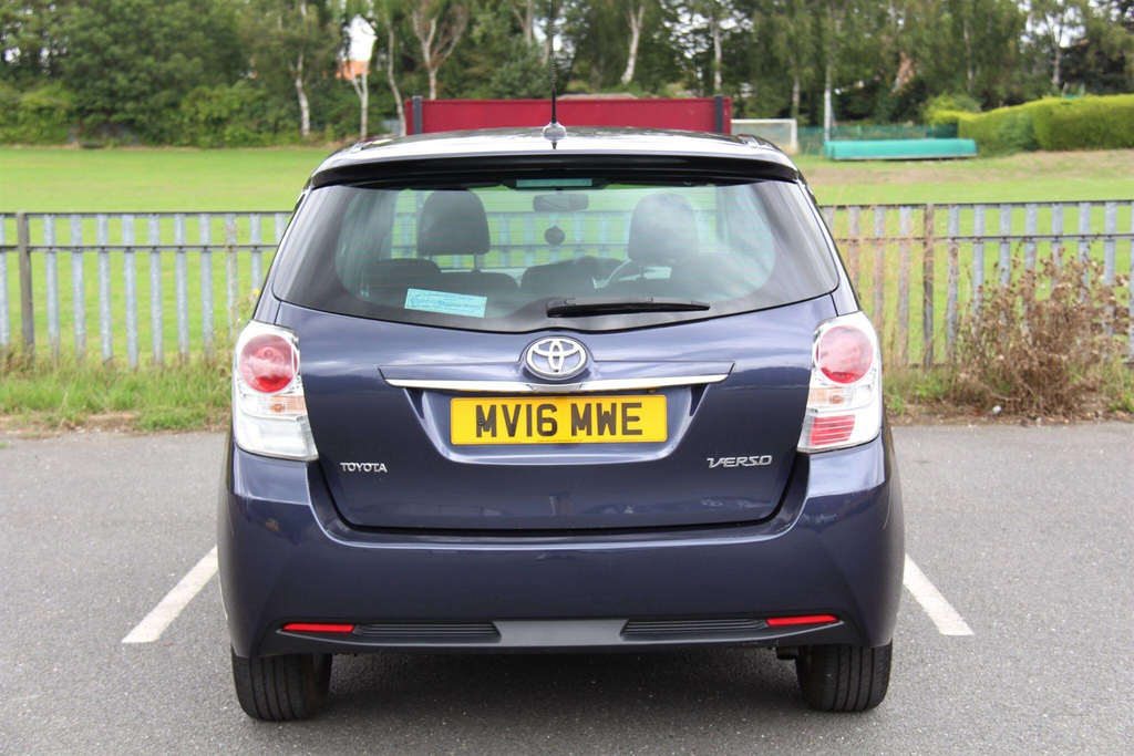 Toyota Verso 1.6 D-4d Excel Navpan Rf Silver #8