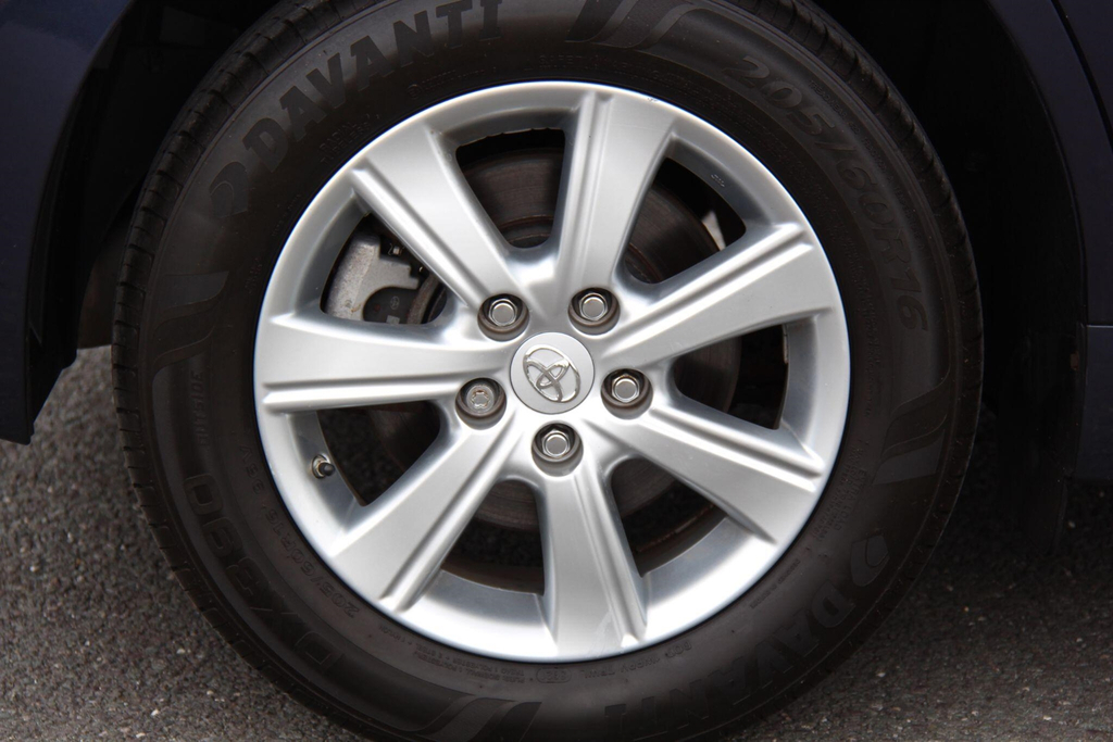 Toyota Verso 1.6 D-4d Excel Navpan Rf Silver #22