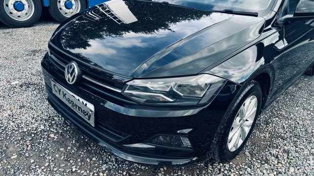 Volkswagen Polo Se Red #4
