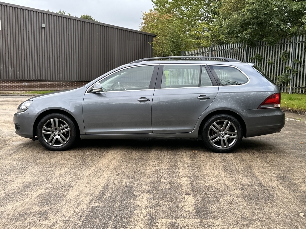 Volkswagen Golf 1.6 Tdi S Hatchback 105 Ps Blue #8