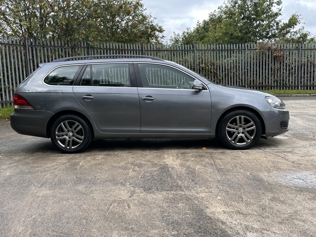 Volkswagen Golf 1.6 Tdi S Hatchback 105 Ps Blue #4