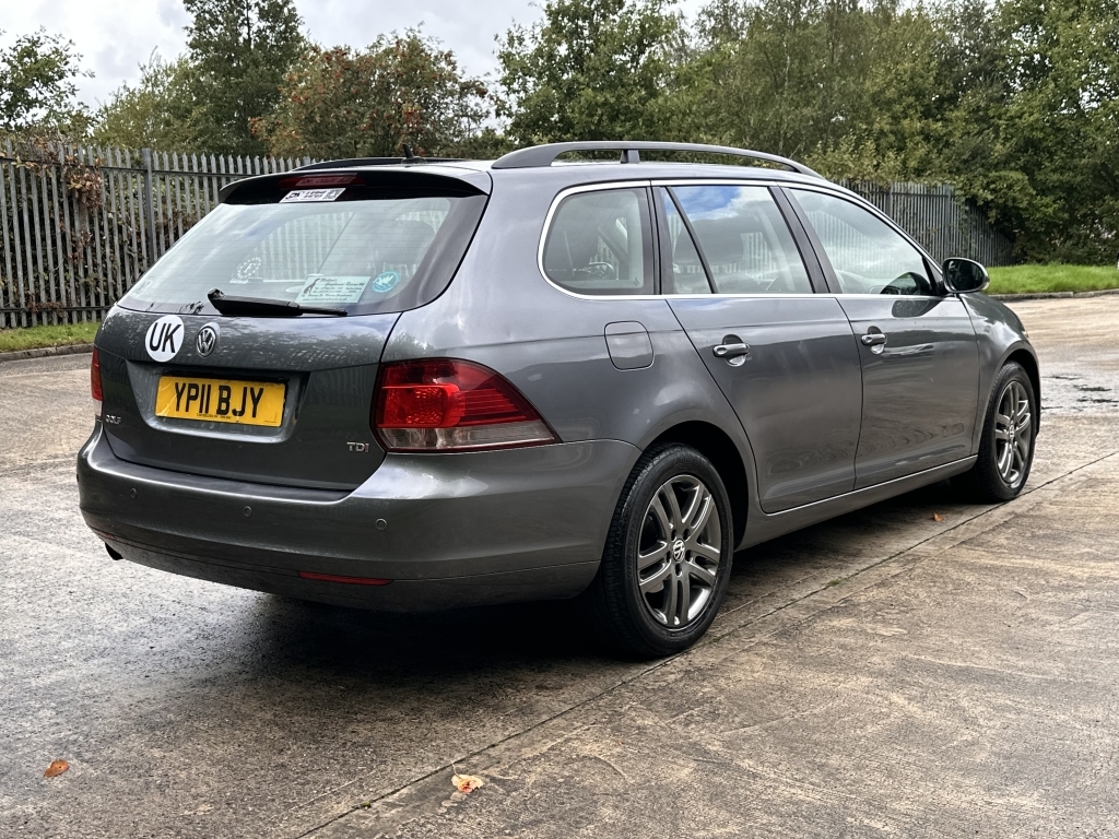 Volkswagen Golf 1.6 Tdi S Hatchback 105 Ps Blue #5