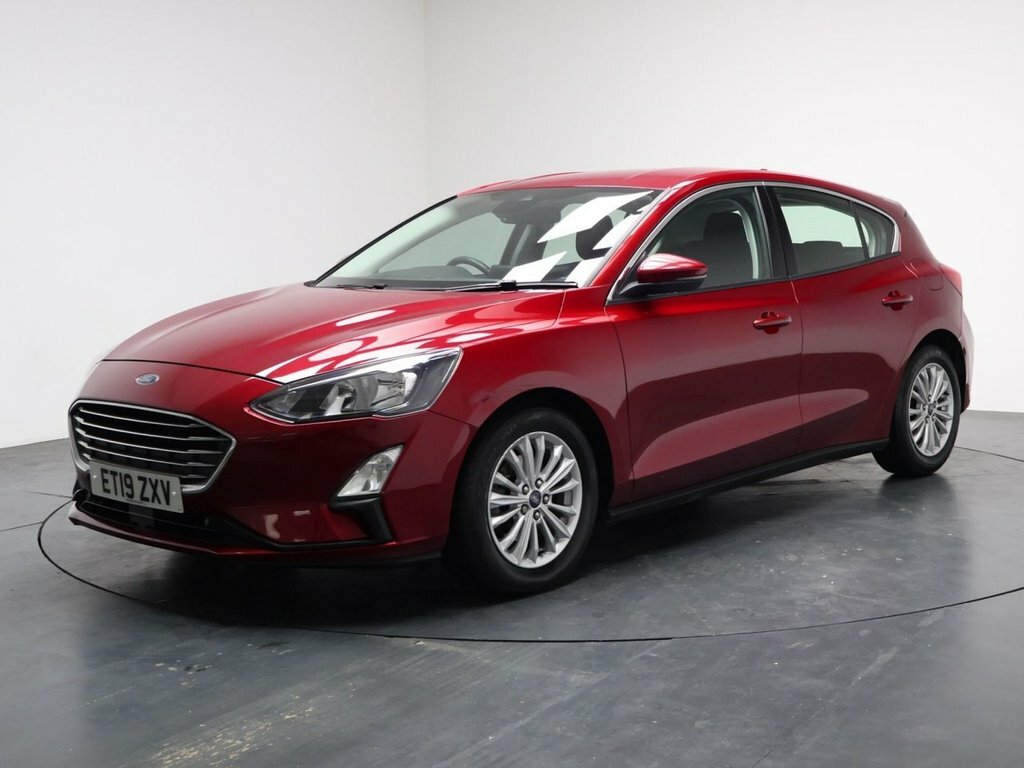Ford Focus 1L Titanium ET19ZXV Red #5