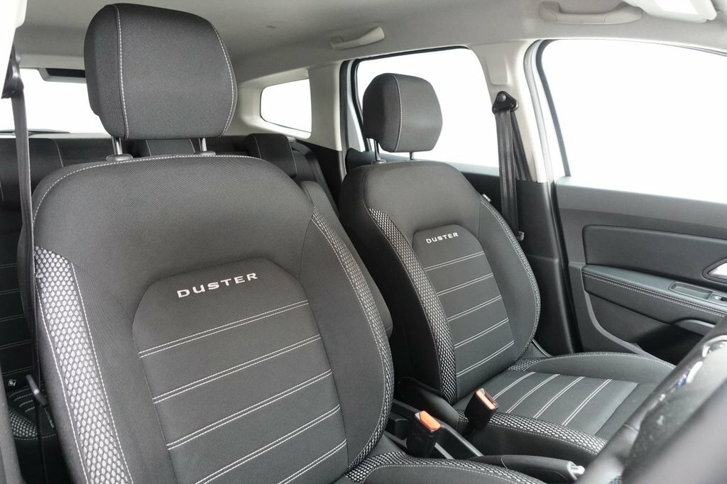 Dacia Duster 1.3L Prestige SX19EZS White #2