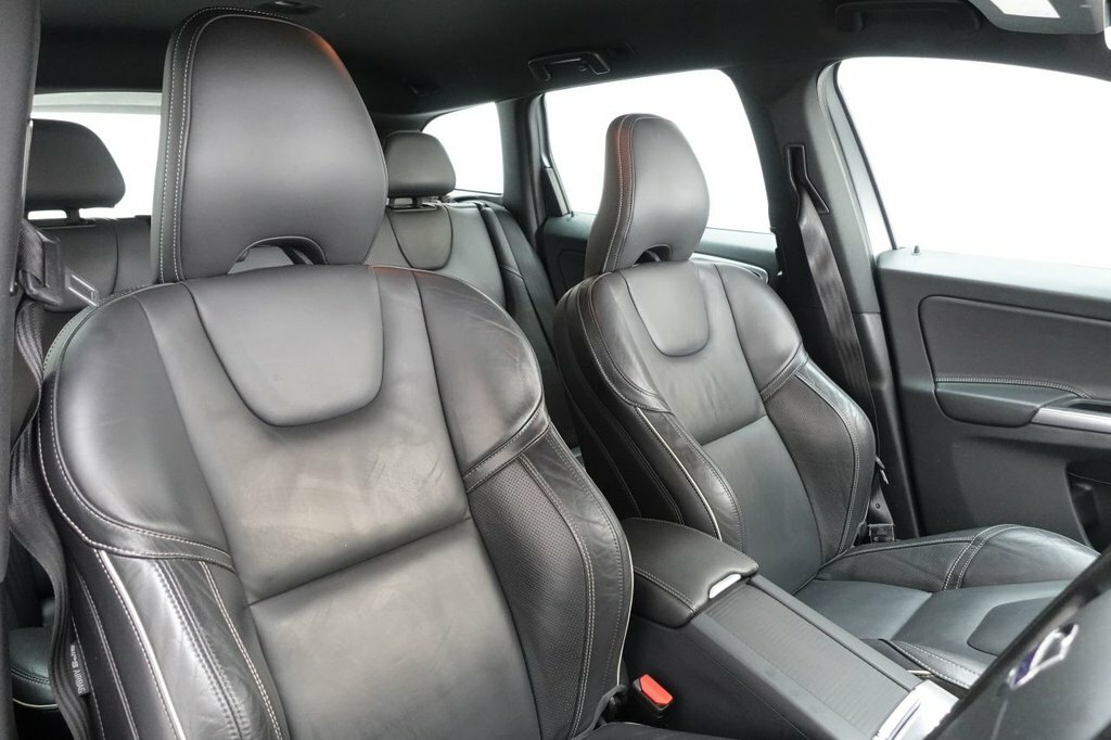 Volvo XC60 2L R-design Lux Nav LP66UOY Silver #3