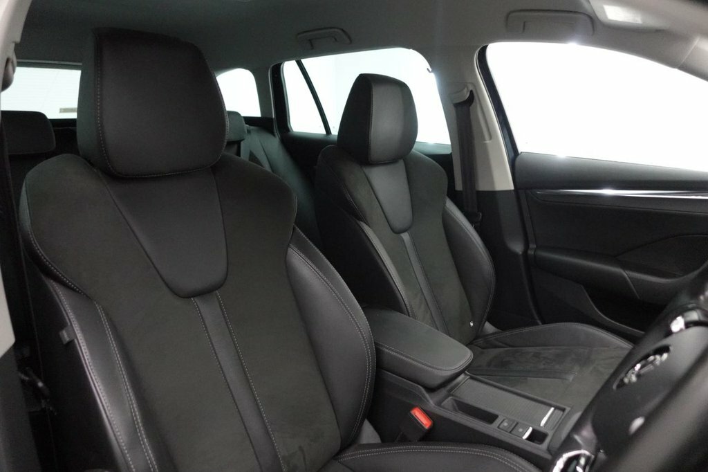 Skoda Octavia 1.4L Se L Blue #3