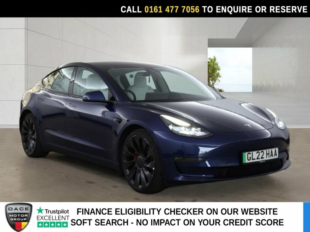 Tesla Model 3 Saloon Blue