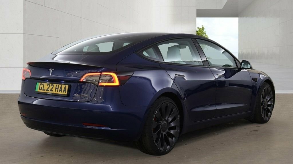 Tesla Model 3 Saloon Blue #5