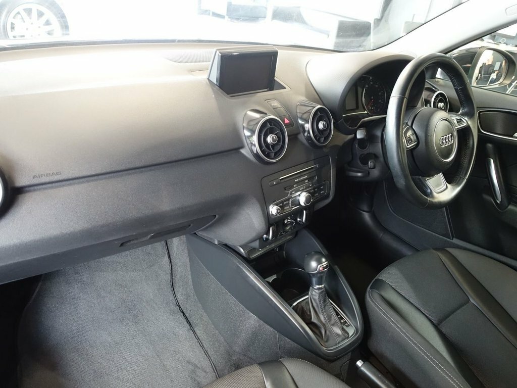 Audi A1 1.4L Sport FT18OYU Black #5