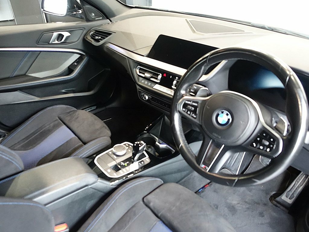 BMW 1 Series 2L Null Grey