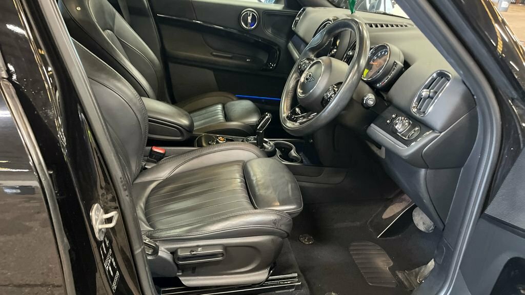 Mini Countryman 1.5L Cooper Exclusive Black #3